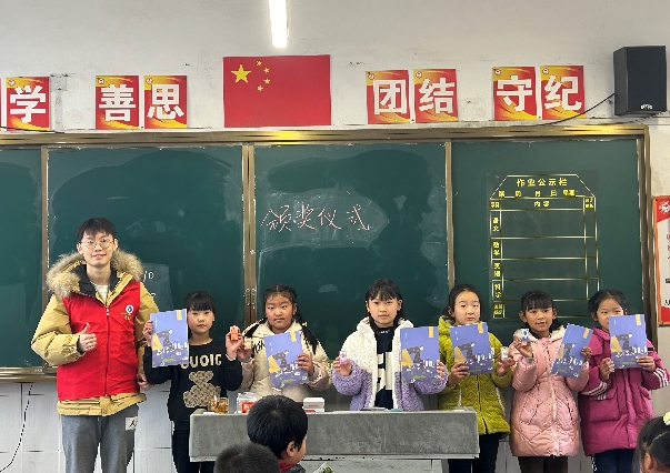 微图坊
研究生志愿服务队顺利开展寒假社会实践