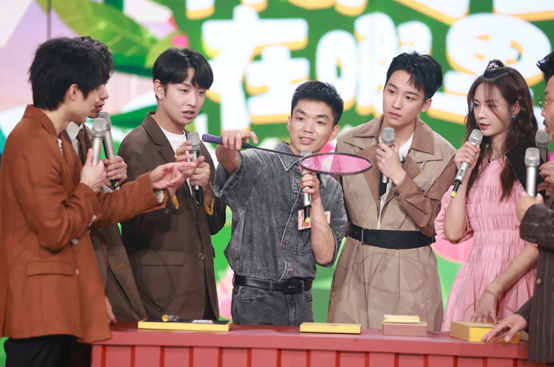 微图坊
青年博士后做客湖南卫视《天天向上》栏目